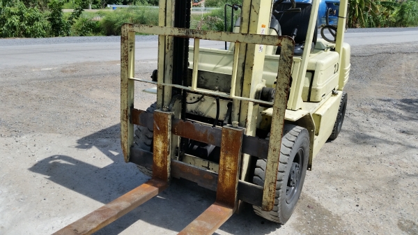 ขายด่วนรถยกKOMATSU FG20-11 ยก2.0ตันเสาสูง3เมตรรถนอกนำเข้ายังไม่เคยใช้งานในเมืองไทยเลย=รุ่นใหม่ขายถูกๆๆ