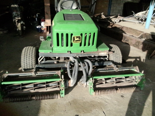 ขายเครื่องตัดหญ้า จอนเดียร์