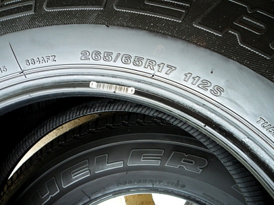 ยางกระบะสูงขอบ17 บริดสโตน 265-65R17ลงพื้นปลายปี13 (4เส้น 5,500บ)ดอกเพียบ90\%