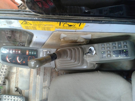 ขายรถแบคโฮ HITACHI EX120-2 เอกสารอินวอย ระบบไฟเต็ม ราคา 700000