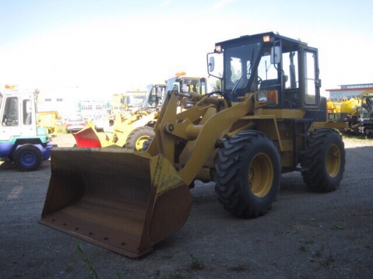 ขายรถตักล้อยาง รุ่นWA 100-3 ขายรถตักล้อยาง รุ่นWA 100-3