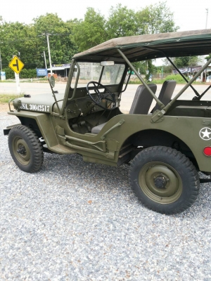 รถจิ๊ป ทหาร