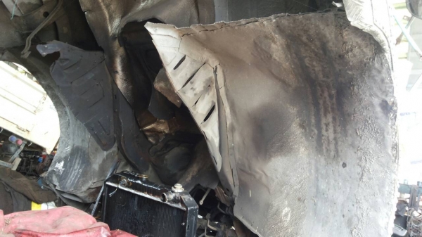 ขายรถบรรทุก 10 ล้อรั้ว HINO KT925 ใส่เครื่อง JO8C 210 แรงม้า ทะเบียนภาษีขาด 1 ปี ราคา 300000