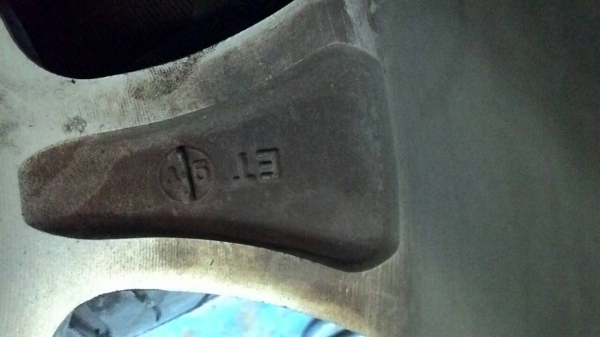 แม๊กขอบ 14 ขนาด 4 รู 100 เเละ 114 พร้อมยาง ปี2014 MAXXIS ชุด 4 รู tel.081-427-3941