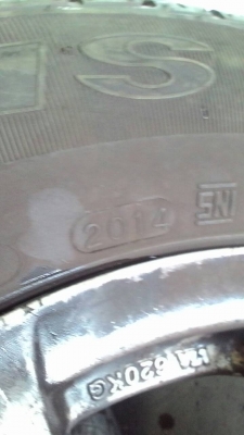 แม๊กขอบ 14 ขนาด 4 รู 100 เเละ 114 พร้อมยาง ปี2014 MAXXIS ชุด 4 รู tel.081-427-3941