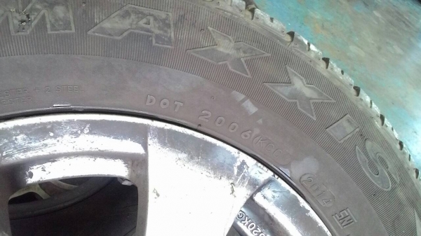 แม๊กขอบ 14 ขนาด 4 รู 100 เเละ 114 พร้อมยาง ปี2014 MAXXIS ชุด 4 รู tel.081-427-3941