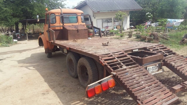 รถหางปลา สิบล้อฮีโน เครื่องEH700 พวงมาลัยเพาเวอร์เครื่องดีคัซซีสวยพร้อมไช้งานเอกสารครบ