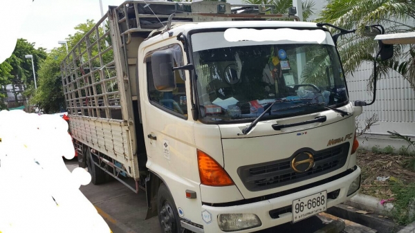 Hino Fc 4j  6ล้อ150แรงม้า ยาว5.5เมตร สวยๆ