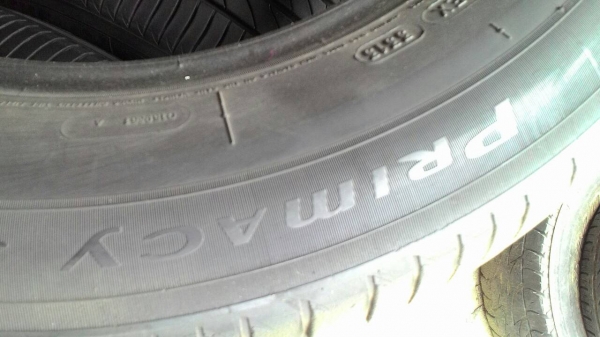 215/60R16 MICHELIN PRIMACY ปี2013 ชุด 4 เส้น tel.081-427-3941