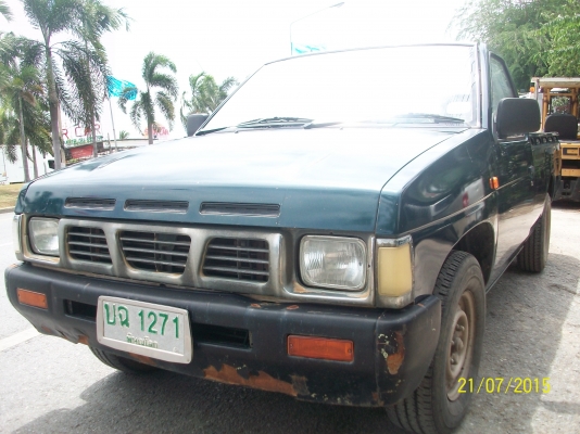 NISSAN BIGM  เครื่องแน่น คัตซีสวย สีสันสวยงาม พร้อมวิ่งใช้งาน