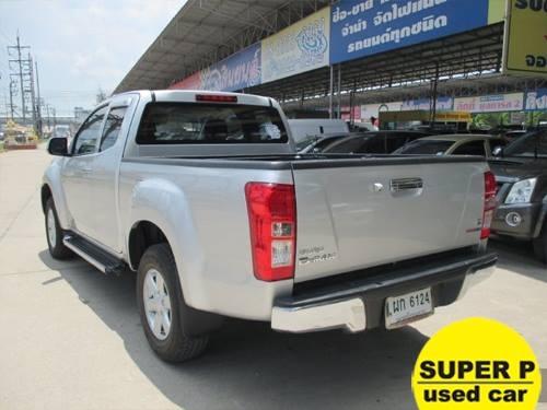ISUZU D-MAX ALLNEW HI-LANDER CAB  2.5 MT 2013