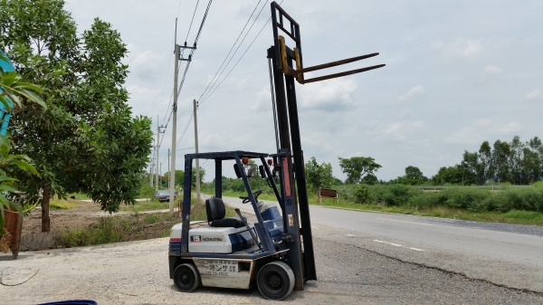 ขายด่วนรถยกKOMATSU FG15-15 ยก1.5ตันเสาสูง3เมตรรถนอกนำเข้ายังไม่เคยใช้งานในเมืองไทยเลย=รุ่นใหม่ขายถูกๆๆ