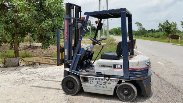 ขายด่วนรถยกKOMATSU FG15-15 ยก1.5ตันเสาสูง3เมตรรถนอกนำเข้ายังไม่เคยใช้งานในเมืองไทยเลย=รุ่นใหม่ขายถูกๆๆ