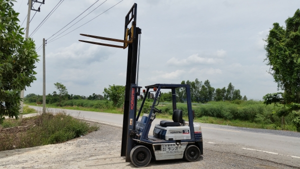 ขายด่วนรถยกKOMATSU FG15-15 ยก1.5ตันเสาสูง3เมตรรถนอกนำเข้ายังไม่เคยใช้งานในเมืองไทยเลย=รุ่นใหม่ขายถูกๆๆ