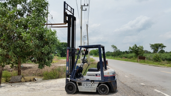 ขายด่วนรถยกKOMATSU FG15-15 ยก1.5ตันเสาสูง3เมตรรถนอกนำเข้ายังไม่เคยใช้งานในเมืองไทยเลย=รุ่นใหม่ขายถูกๆๆ