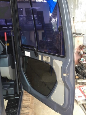 KOBELCO SK200-8 YN11 8,XXX ชั่วโมง เล่มทะเบียนครบ รถสวย ใช้งานดีมาก