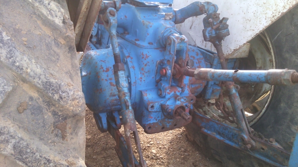 ขาย6610  4X4   สองเพลาเดิมๆพร้อมเล่มทะเบียนสนใจ0810076640