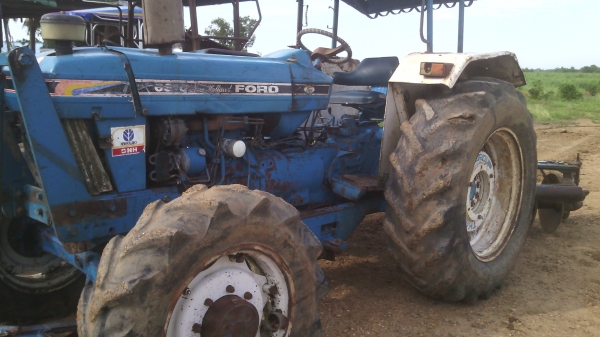 ขาย6610  4X4   สองเพลาเดิมๆพร้อมเล่มทะเบียนสนใจ0810076640