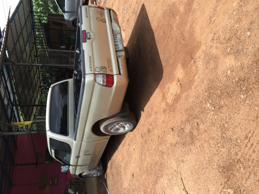 ขาย STRADA CAB ปี03 เครื่อง2800 กระจกไฟฟ้า. รถสวยเดิมบาง