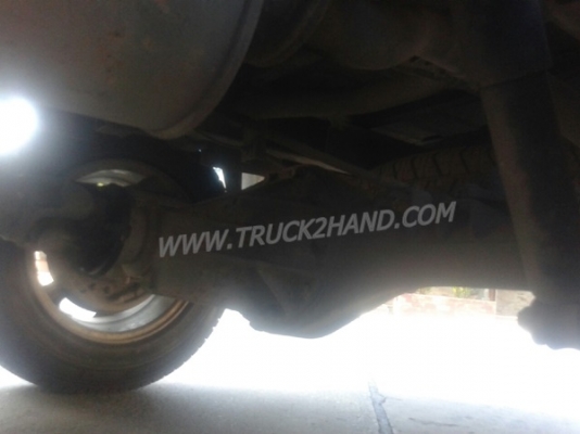 รถตู้ ISUZU  ขนาด 10 ที่นั่ง  มีแอร์พร้อม  น็อต 6 ตัว