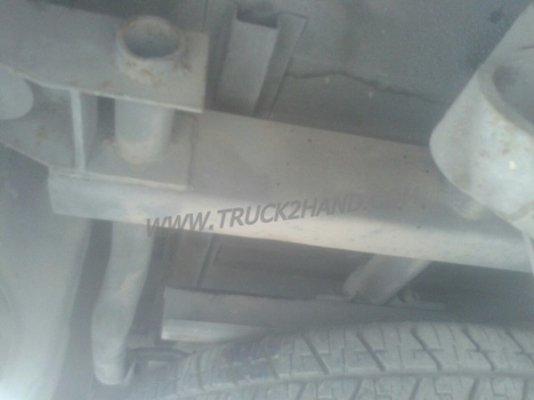 รถตู้ ISUZU  ขนาด 10 ที่นั่ง  มีแอร์พร้อม  น็อต 6 ตัว