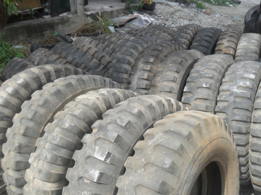 มาใหม่ ยาง 9.00-20 ลายทหาร สวยๆ ราคา เส้นละ 1200 บาท