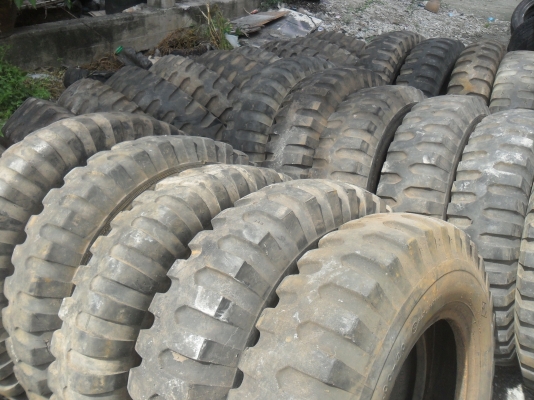 มาใหม่ ยาง 9.00-20 ลายทหาร สวยๆ ราคา เส้นละ 1200 บาท