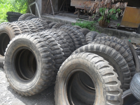 มาใหม่ ยาง 9.00-20 ลายทหาร สวยๆ ราคา เส้นละ 1200 บาท