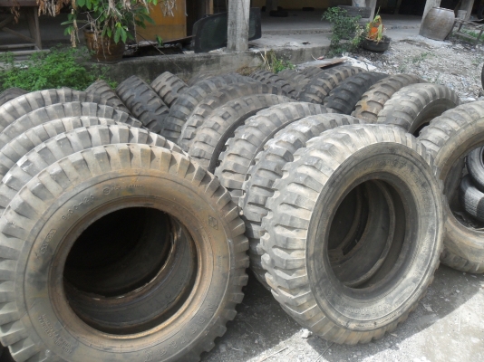 มาใหม่ ยาง 9.00-20 ลายทหาร สวยๆ ราคา เส้นละ 1200 บาท