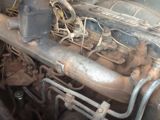 ขายครับเครื่องISUZU 6BFเครื่องฝิดจัดไม่มีใบคลุมเครื่องกำลังยกลงครับขายที่ราคา74000ครับ