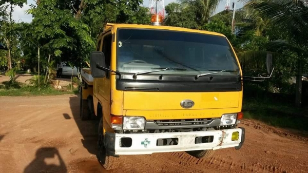 รถดูดสิ่งปฏิกูล UD 145 แรง คัสซีสวยมาก เครื่องดี ยางเต็ม