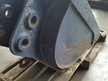 บุ้งกี๋ ใส่รถขุด แบคโฮ PC40-5 0สำหรับขุด วางท่อ เหล็กเก่านอกแท้ สนิมไม่กิน