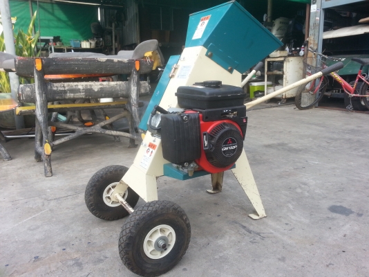 ขายเครื่องย่อยกิ่งไม้นำเข้าจากญี่ปุ่น