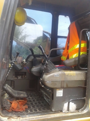 ลดราคาเหลือ950000  แบคโฮโคมัสสุ200รุ่น6 จ่ายเงิน2ครั้งได้