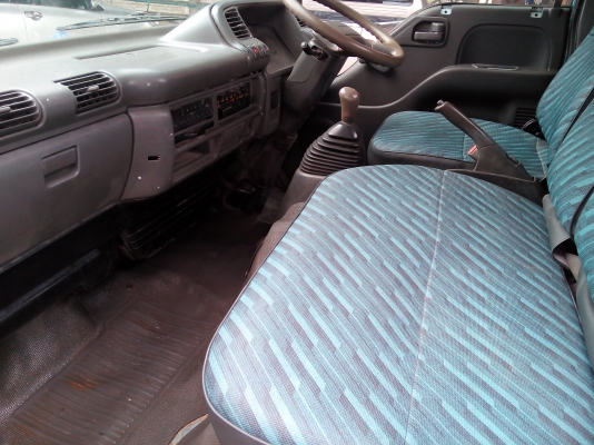 6 ล้อสั้น  *ท้ายลิฟท์* Euro.2* ISUZU  NKR  120 แรงม้า  *ยาว 3.20 ม.*  รถสวยเดิม+สวยจริง+สภาพพร้อมใช้งาน  * มีเล่มพร้อมโอน *