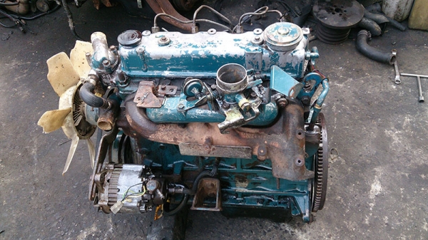 ขายเครื่องยนต์ดีเซลนิสสัน SD23 พร้อมใช้