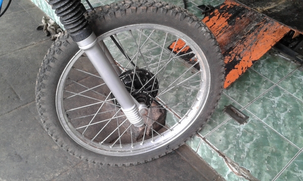 ขาย DT175 มีเล่มพร้อมชุดโอน ขาย DT175 มีเล่มพร้อมชุดโอน