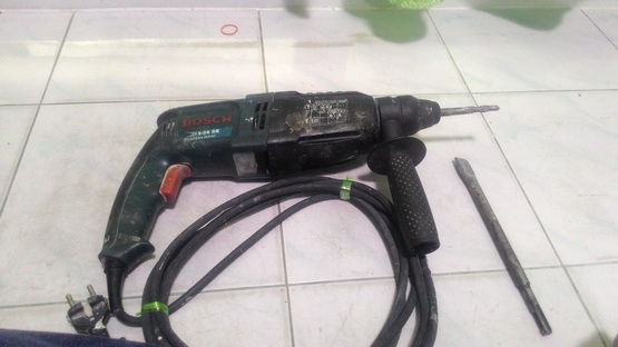 สว่านไฟฟ้าระบบโรตารี่ BOSCH รุ่น 2-26 DE ทำงาน 3 ระบบ พร้อมใช้งานครับ