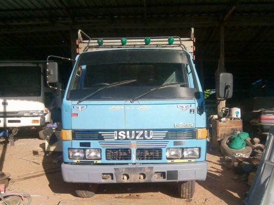 ขาย...isuzu NKR575U5  สีฟ้า