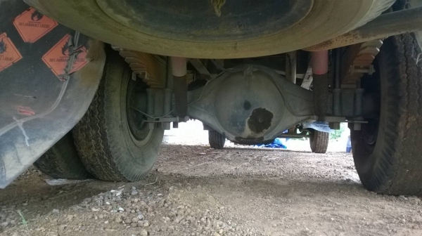 ขาย 6 ล้อ HINO FC2WHLA กระบะยาว 5.50 เมตร เครื่อง WO4D 120 แรงม้า คัสซีสวยตลอดเส้น แอร์เย็น ต้องเก็บสีหัวเก๋งกับฝาข้างกระบะ ทะเบียนพร้อมโอนครับ