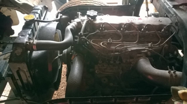 ขาย 6 ล้อ HINO FC2WHLA กระบะยาว 5.50 เมตร เครื่อง WO4D 120 แรงม้า คัสซีสวยตลอดเส้น แอร์เย็น ต้องเก็บสีหัวเก๋งกับฝาข้างกระบะ ทะเบียนพร้อมโอนครับ