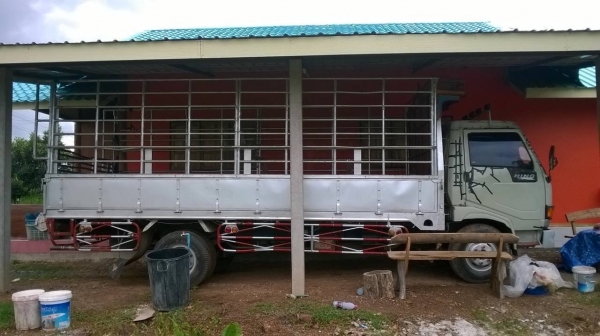 ขาย 6 ล้อ HINO FC2WHLA กระบะยาว 5.50 เมตร เครื่อง WO4D 120 แรงม้า คัสซีสวยตลอดเส้น แอร์เย็น ต้องเก็บสีหัวเก๋งกับฝาข้างกระบะ ทะเบียนพร้อมโอนครับ