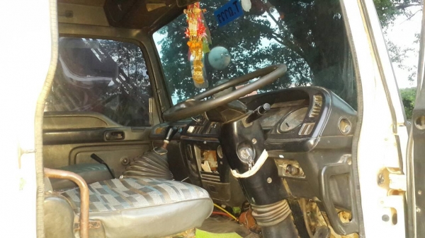 ขายดาวน์DECA270ดั้มแม่ลูกๆสามเพลาสามิตรรอนเฉียงสภาพพร้อมใช้โทร0856842587