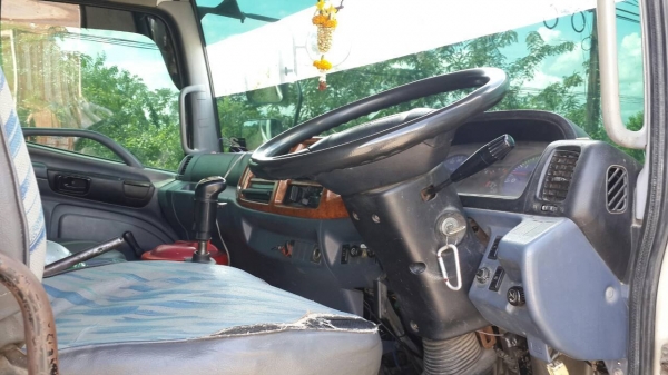 ขายด่วนMECA260ปี48สองเพลาดั้มลูกสามเพลาดั้มเครื่องคัชซีสวย เอกพร้อมโอน ราคาเบาๆโทร0856842587