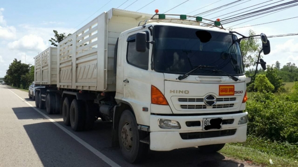 ขายด่วนMECA260ปี48สองเพลาดั้มลูกสามเพลาดั้มเครื่องคัชซีสวย เอกพร้อมโอน ราคาเบาๆโทร0856842587