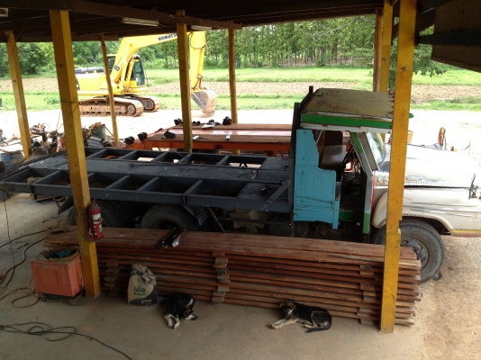 ขายรถเทเลอร์ บรรทุกแม็คโคร 2 เพลา  เครื่องลงเล่มแล้ว  ราคานี้ ( ขึ้นหางใหม่ให้ )