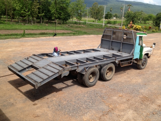 ขายรถเทเลอร์ บรรทุกแม็คโคร 2 เพลา  เครื่องลงเล่มแล้ว  ราคานี้ ( ขึ้นหางใหม่ให้ )