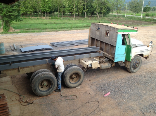 ขายรถเทเลอร์ บรรทุกแม็คโคร 2 เพลา  เครื่องลงเล่มแล้ว  ราคานี้ ( ขึ้นหางใหม่ให้ )