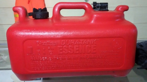 ถังน้ำมัน 20 ลิตร USA พร้อมส่ง