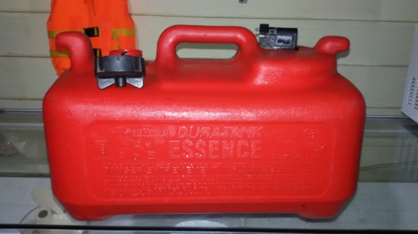 ถังน้ำมัน 20 ลิตร USA พร้อมส่ง